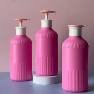 chai hdpe hong dam soc voi nhan dep hong 500ml