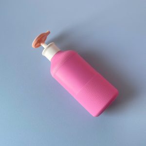 chai hdpe hong dam soc voi nhan dep hong 500ml 6