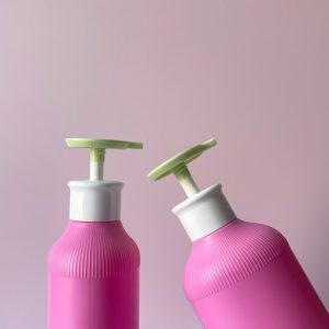 chai hdpe hong dam soc voi nhan dep xanh 500ml 8