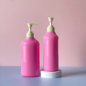 chai hdpe hong dam soc voi nhan soc xanh 500ml 6