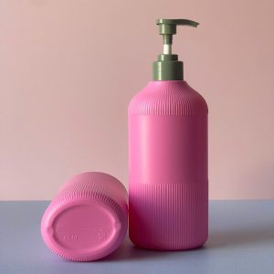 chai hdpe hong dam soc voi nhan xanh dam 500ml 7