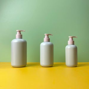 chai nhua hdpe xanh mint voi nhan nau 5