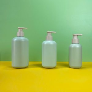 chai nhua hdpe xanh mint voi nhan nau nham 5