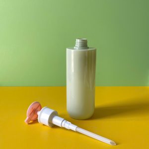 chai voi nhan dep hong vai ngang day bau 500ml 8