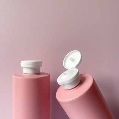 Chai nhựa HDPE hồng vai ngang đáy bầu nắp bật trắng 