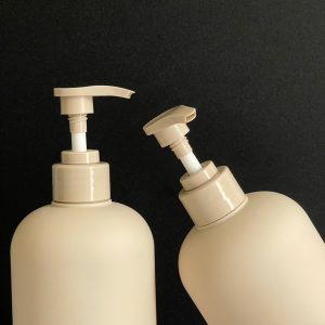 chai hdpe nau tron voi nhan nau nham 500ml 3