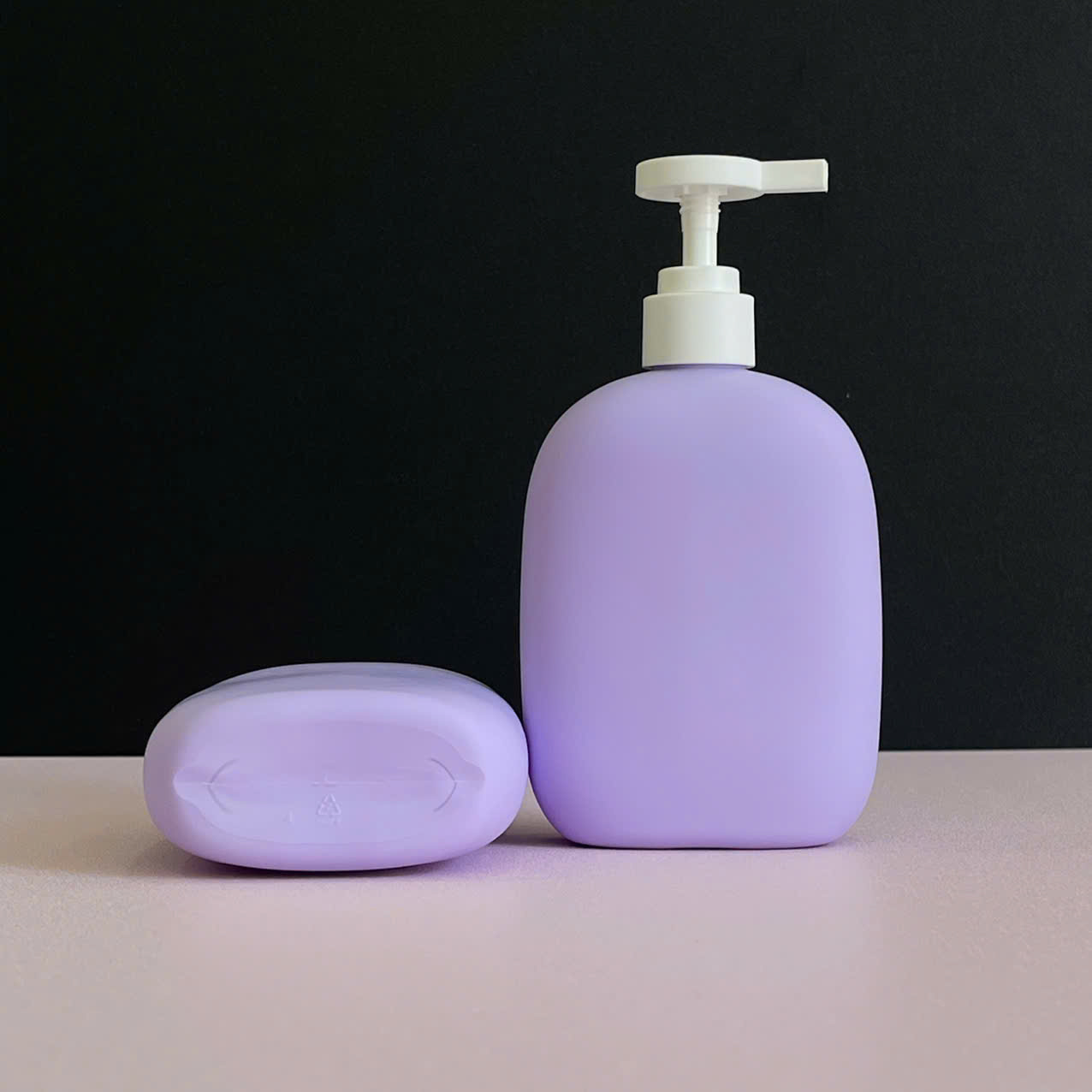 chai-hdpe-tim-tron-voi-nhan-trang-1 chai hdpe tim tron voi nhan trang 1