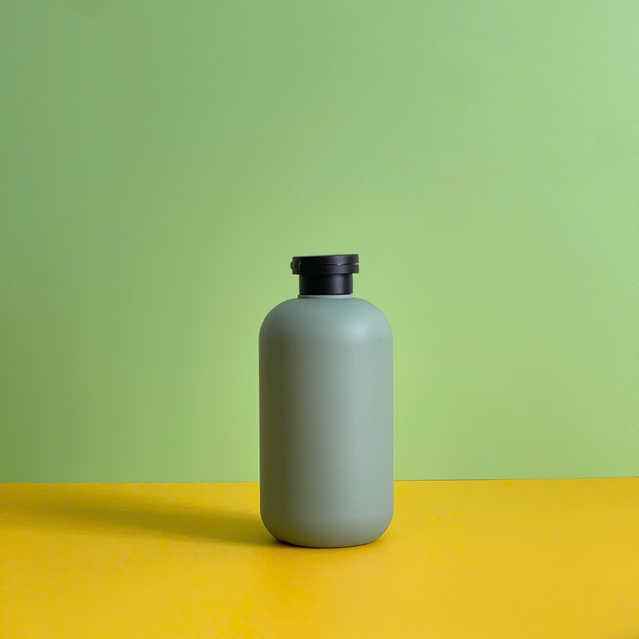 chai-hdpe-xanh-dam-nap-bat-den-nham-500ml-1 chai hdpe xanh dam nap bat den nham 500ml 1