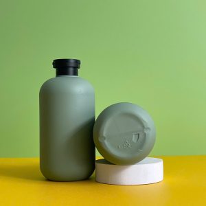 chai hdpe xanh dam nap bat den nham 500ml 4