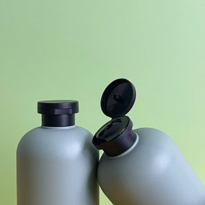 chai hdpe xanh dam nap bat den nham 500ml 5