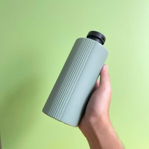 chai hdpe xanh dam vai ngang 5 soc nap bat den nham 500ml 5