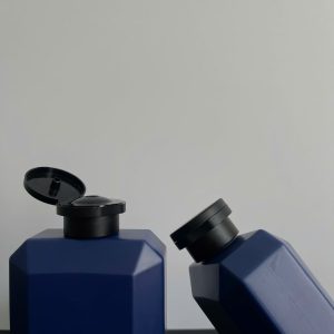 chai hdpe xanh duong nap bat den nham 350ml 6