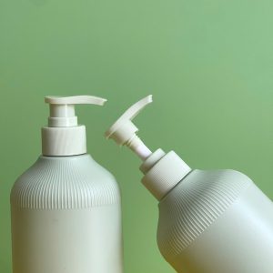 chai hdpe xanh soc nap voi nhan xanh 500ml 6