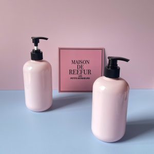 chai pet hong voi nhan soc den 500ml 1