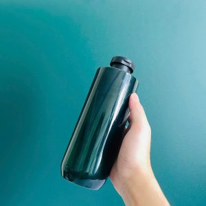 chai pet xanh ngoc vai ngang nap bat den nham 500ml 7