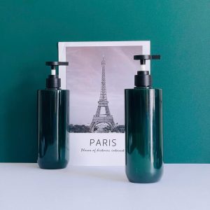 chai pet xanh ngoc vai ngang voi nhan den nham 500ml 3