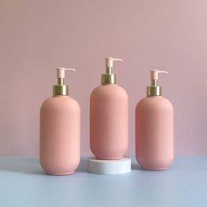 Chai nhựa HDPE hồng tròn với vòi nhấn sóng tròn hồng 500ml sử dùng nắp f28 chuyên dụng